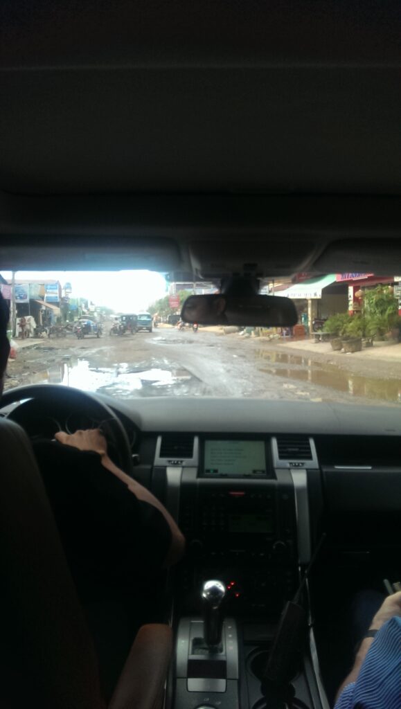 phnom penh dirt road